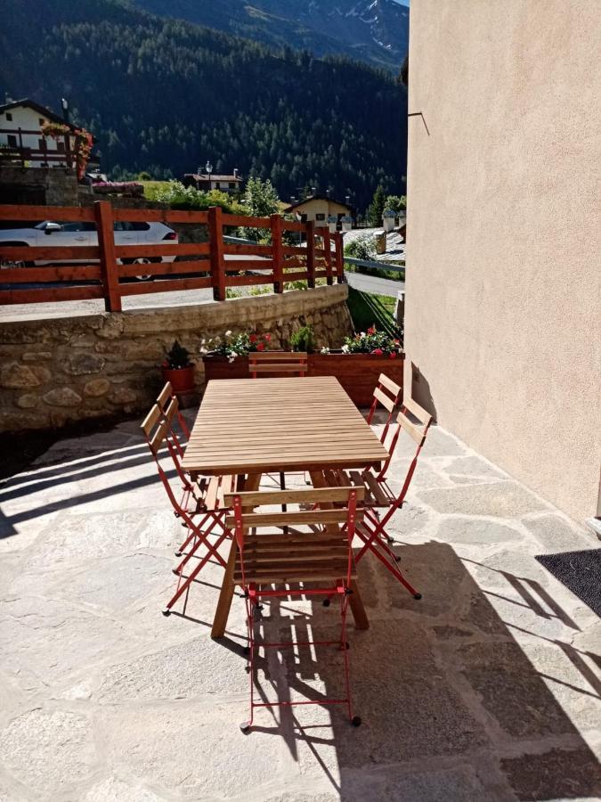 Casa Vacanza Il Granaio Villa La Thuile Dış mekan fotoğraf